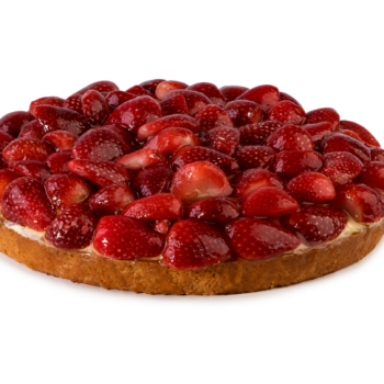 Jordbærtærte udskåret